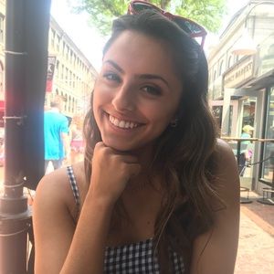 Meet your Posher, Ali